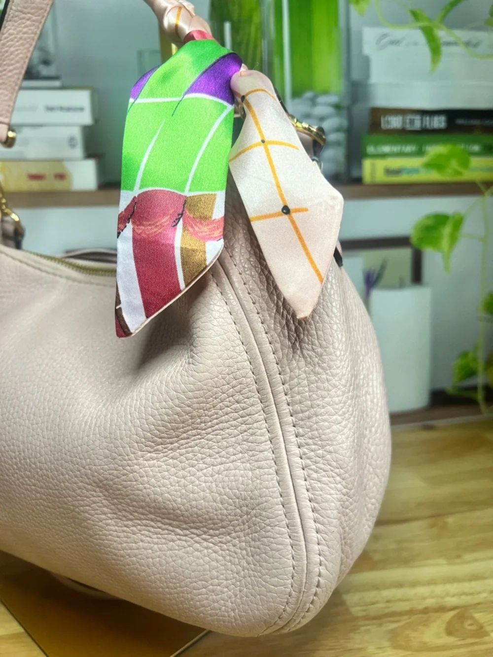 Michael Kors Blush Pink Hobo Crossbody Purse Bag - Picture 3 of 10